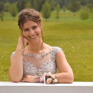 Meet your Posher, Ariane